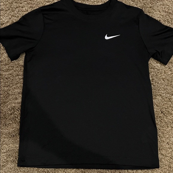Nike Boys Dri-Fit Black Compression Shirt - Picture 1 of 2